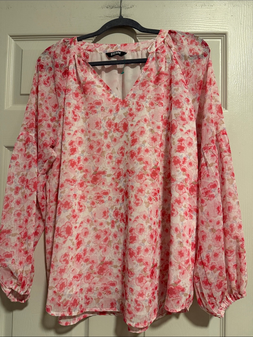 Floral V-Neck Long-Sleeve Blouse - Pink
